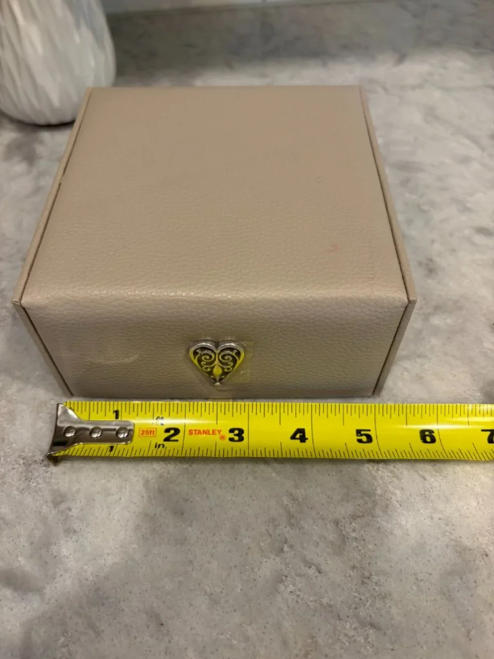 Brighton Jewelry Box Embossed Tan Faux Leather Travel Dresser Box